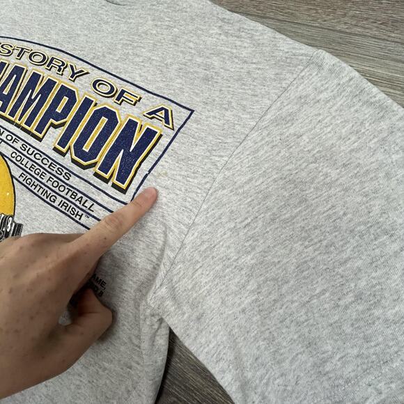 Vintage Notre Dame Shirt Mens Large Double Sided College Football 90s USA - Picture 8 of 8